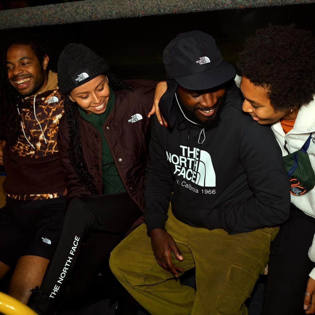 ASOSのインスタグラム：「Black camping group @kezcamps has been curating culturally inclusive spaces for people of colour across the outdoor scene since 2016.   Join the collective from the streets 🌃 to the peaks 🏔️ ft. brand-new layers from @thenorthface.」
