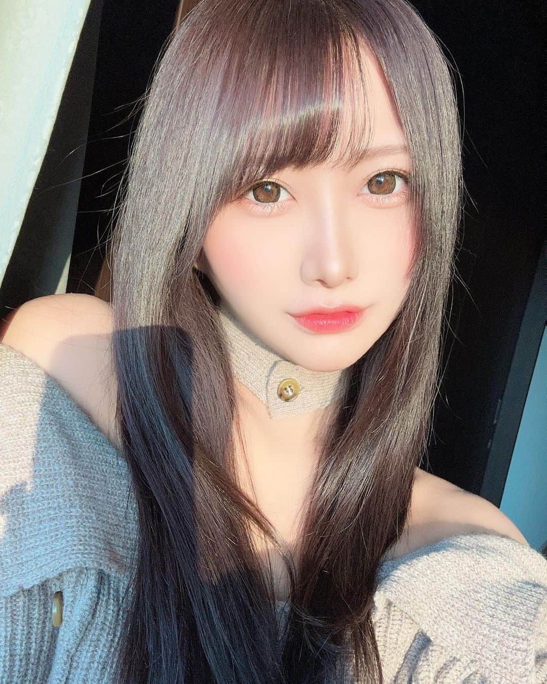 佐藤くるみさんのインスタグラム写真 - (佐藤くるみInstagram)「夕陽が目に滲みるね•*¨*•.¸🤍🫧.•*¨*•.*♬ 🤍🫧.•*¨*•.*  #photography #cosplay #cosplayer #cosplaygirl #selfie #japanese #歌舞伎町 #新宿 #ミナミ #コンカフェ #コンセプトカフェ #舞々悪魔 #メイドカフェ  #自撮り #せるふぃー  #コンカフェ嬢 #コンカフェ店員 #アイドル #地下アイドル #コスプレ #コスプレイヤー」10月30日 21時04分 - kurumilk_sato