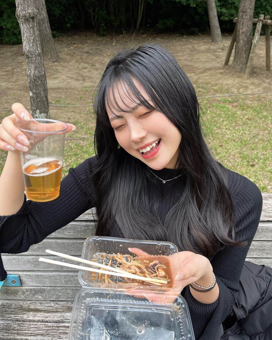 前田まはるのインスタグラム：「. この前の  写真より先にとりあえず食べる派なんだけど 美味しすぎて残りあとちょっとみたいなとこで 思い出して写真撮ったWWWW もうほとんどねえよ！って友達が言うから 笑っちゃってむりすぎる いいね、とても  あと投稿に音楽つけるやつちょっとハマってる」