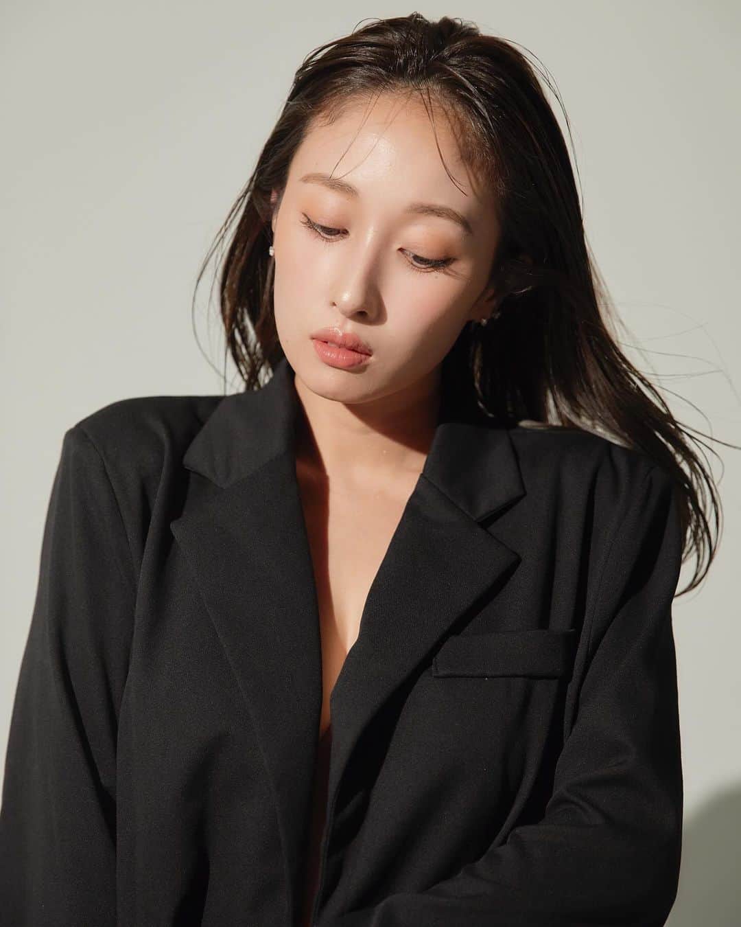 のインスタグラム：「🖤」
