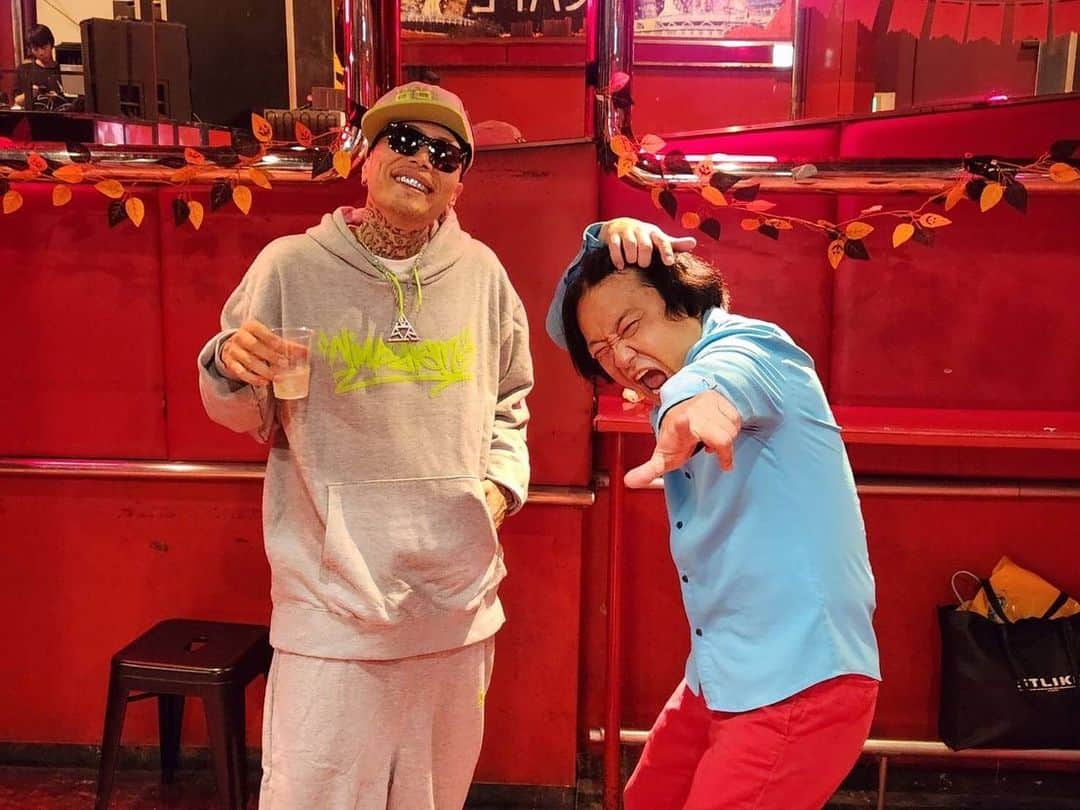 永野のインスタグラム：「「MATSURI」アーカイブ視聴よろしくお願いします！  MC BATTLE「MATSURI」- KOK vs 口喧嘩祭 vs THE 罵倒 -【独占生中継】  @ABEMA で配信中   #MCバトル祭 #KOK #口喧嘩祭 #罵倒」