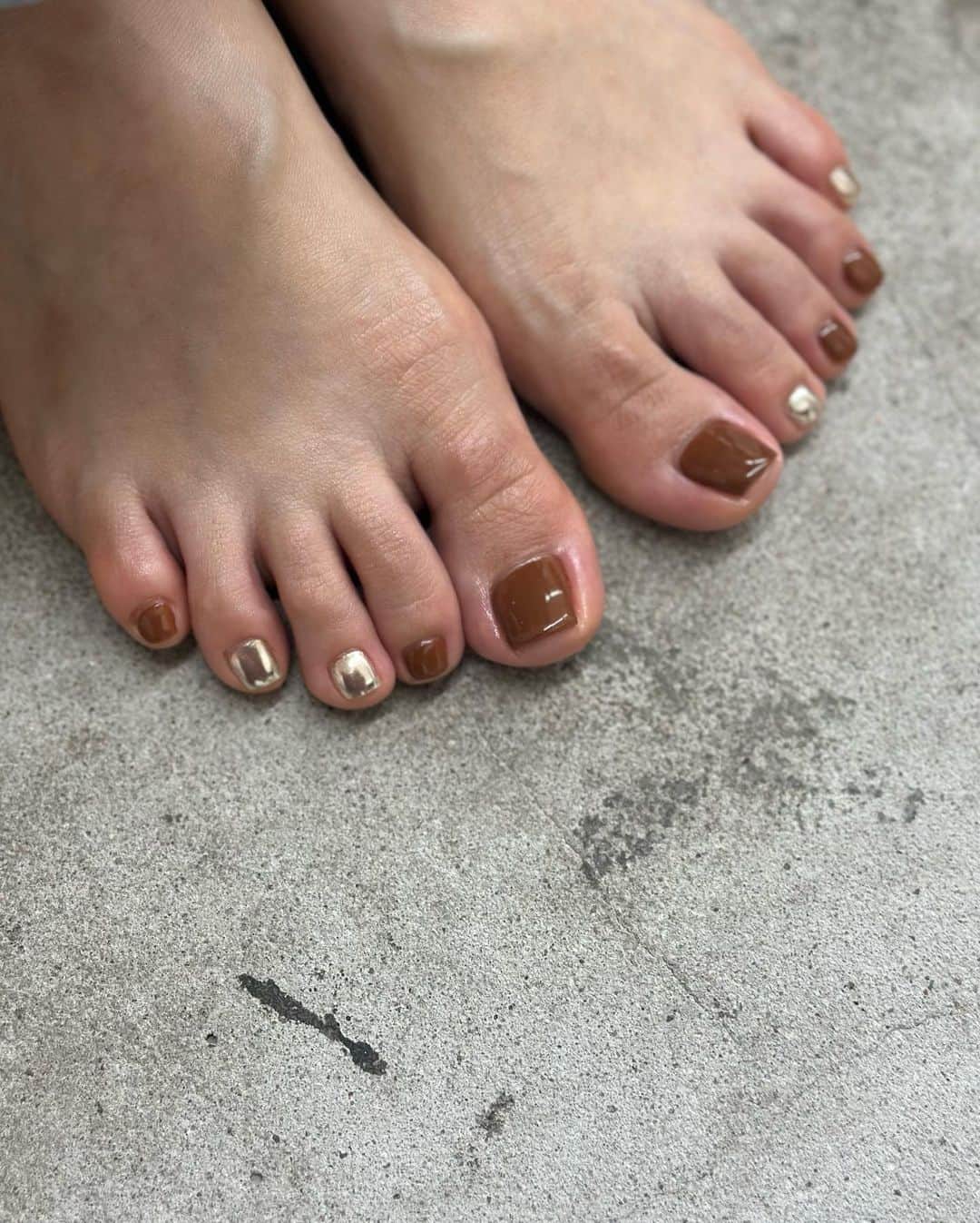 松山かなこさんのインスタグラム写真 - (松山かなこInstagram)「最近のfoot nails🦶  @beborn_tokyo  #nail #nails #naildesign #footnail #pedicure #beborn」10月30日 21時27分 - kanakonaimen