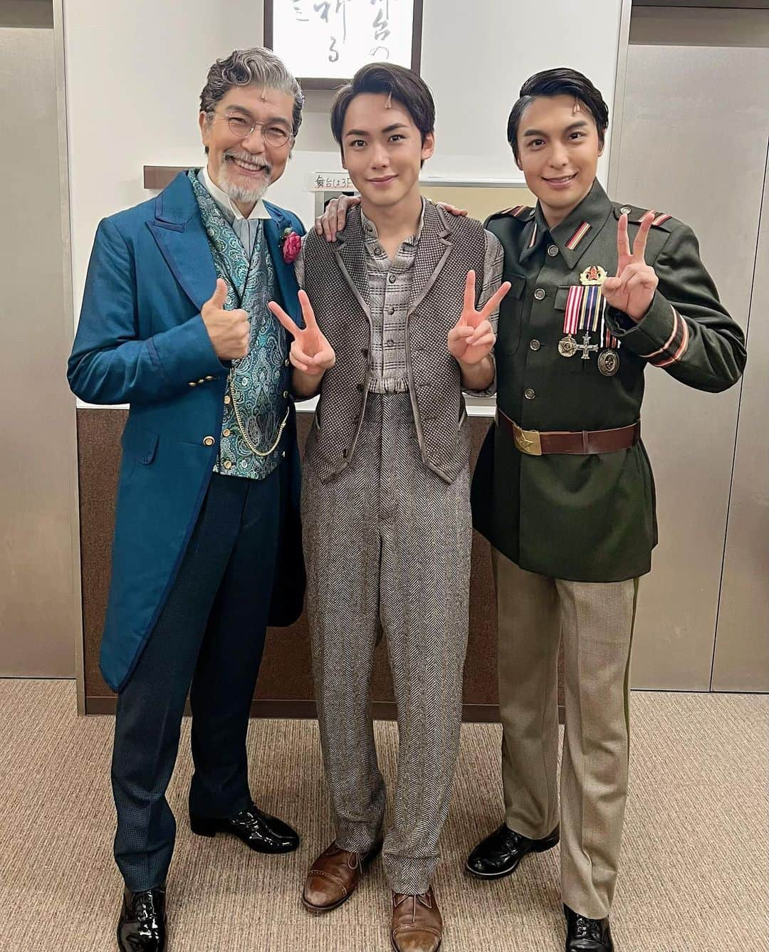 大澄賢也さんのインスタグラム写真 - (大澄賢也Instagram)「#アナスタシア　大阪公演  わかなアーニャ あきよしディミトリ 賢也ヴラド 直人グレブ  この組み合わせラスト回でした  皆それぞれに、役に生きて 素晴らしいハーモニーを作っていた  有難うございました🙏🙏🙏  #葵わかな #内海啓貴  #海宝直人 #大澄賢也 #anastasia」10月30日 21時28分 - osumikenya