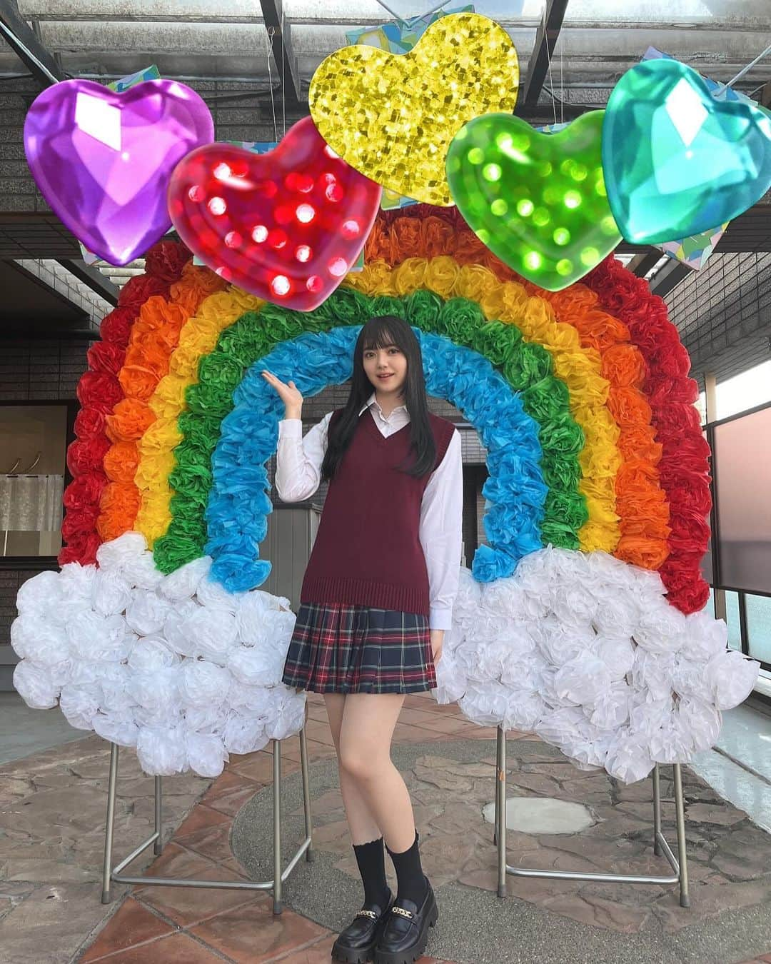 菅井純愛のインスタグラム：「・  文化祭💞 準備もみんなで頑張ったからより楽しかった〜〜   #文化祭  #06  #06년생  #06line  #jk  #jkブランド  #jk2  #sjk  #高校生  #高校生コーデ  #制服  #制服女子  #文化祭準備  #高身長女子  #174cm  #japanesegirl  #schooluniform  #schooldays  #highschoolgirls  #schoolfestival  #고등학생  #교복  #문화제  #일본여자  #모델  #tallgirls  #คนญี่ปุ่น  #학교  #模特  #데일리」