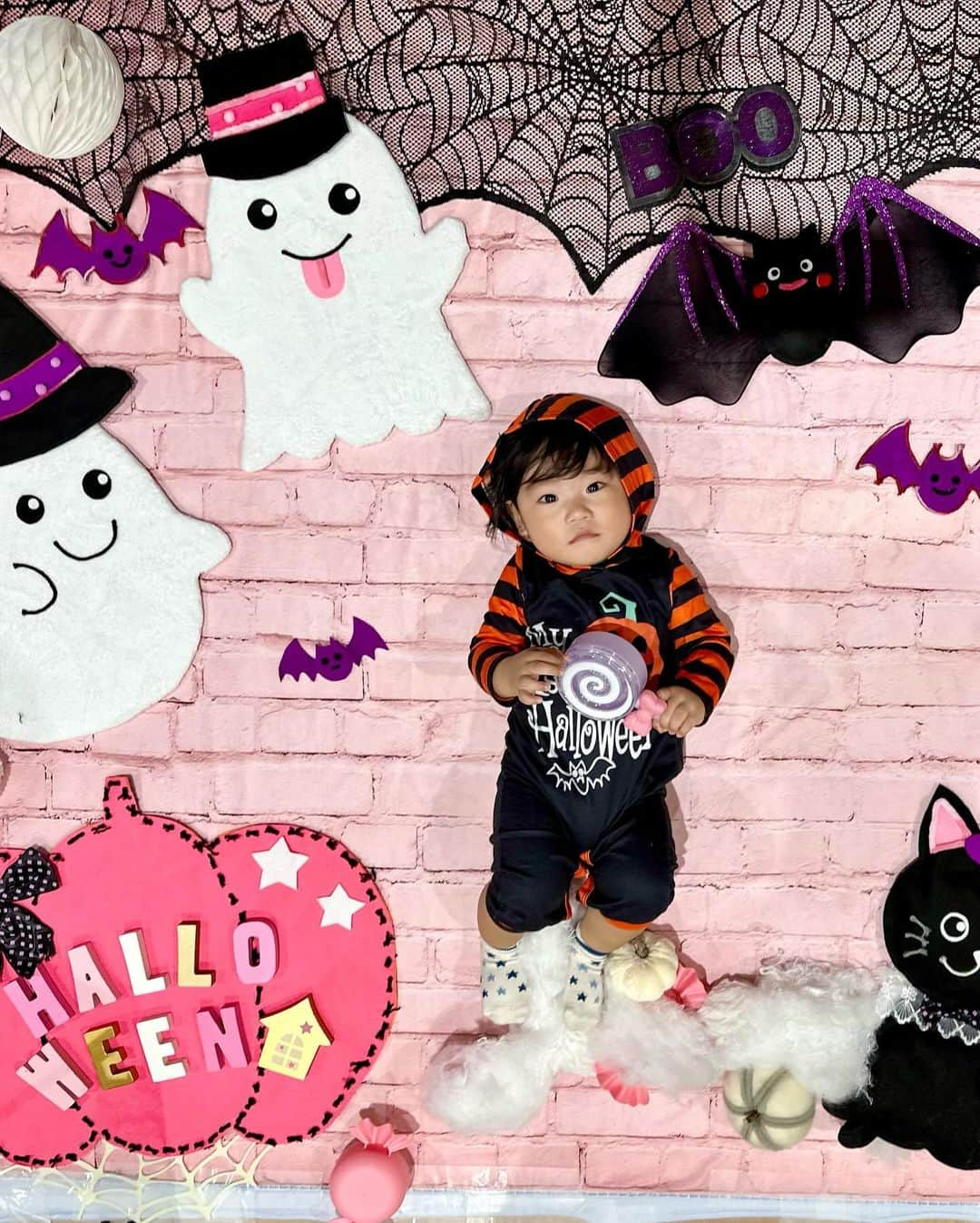 まあみさんのインスタグラム写真 - (まあみInstagram)「. . 息子初めてのハロウィン🎃 明日が本番- ̗̀ 🎃 ̖́-  #HappyHalloween #ハロウィン#1sthalloween#🎃 #子供のいる暮らし#親バカ部 #男の子ママ#生後11ヶ月 #ぜにくん#あだ名 #推しが尊い#寅年ベビー」10月30日 21時59分 - maami_1125