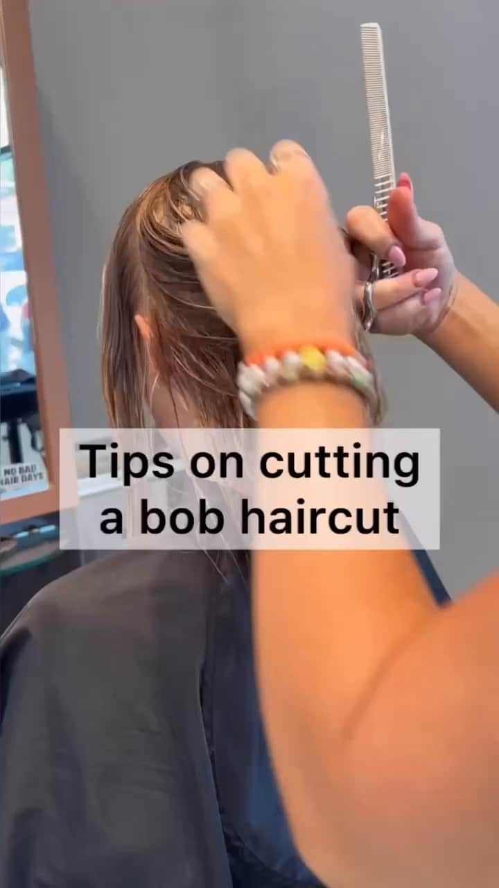 CosmoProf Beautyのインスタグラム：「Struggling to perfect your bob? Watch how @HairByLisaMathews perfects her bob and check out these tips below!  ► Body position is critical for cutting a bob. Have your client sit straight up, legs uncrossed and head slightly tilted forward.  ► Establish a guide: Always have your client look in the mirror and show them how much they want to cut off before starting the cut.  ► Use a fine tooth comb to cut your guide, tilting clients head forward to remove any shelf at the occipital. I start by taking small sections. The first 2 sections I use my finger to press the hair on the neck.  ► When cutting the sides have client turn their head to the side using your comb to guide your fingers.  ► After the blow dry go back in and fine tune the cut.  @HairByLisaMathews used @OliviaGarden_Intl shears to achieve the perfectly cut bob.   We're here to support your artistry, visit us online or in-store for all your color, care, cut, and styling needs.  ► www.CosmoProfBeauty.com  #CosmoProf #OliviaGarden #BobHaircut #HairEducation #BehindTheChair #StylistHacks #SalonTips #HairEducator #HairClass #SalonEducation #BlondeHairstylist」
