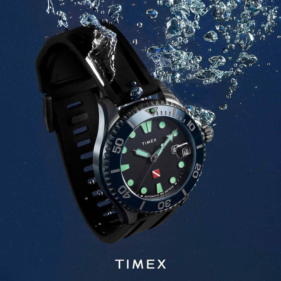 タイメックスさんのインスタグラム写真 - (タイメックスInstagram)「Conquer the depths.  Our new Tiburón Automatic has an elevated look designed with nautical influence at the helm.  We built this watch with a shock- and corrosion-resistant stainless-steel case with ceramic lunette and a screw-down crown and case back that provide up to 200m of water resistance. We also equipped it with a scratch-resistant sapphire crystal with date magnifier, a rotating top ring, Super- LumiNova in-fill, and a stainless-steel exhibition case back that allows you to marvel at the Japanese automatic movement.  #timex #newwatch #watchfam #watchcollection #outdoorwatch #divewatch」10月30日 22時02分 - timex