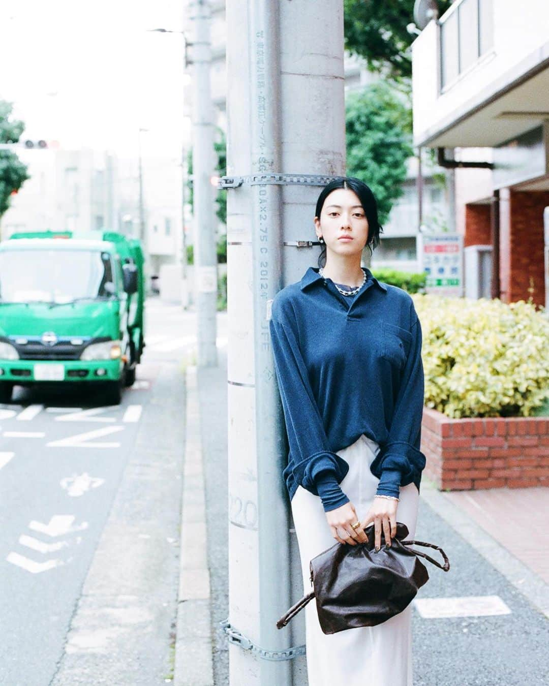 石田真澄のインスタグラム：「【POPEYE web】 「Girls in the City “supplement”」  三吉彩花さん。  styling_Takanohvskaya hair&make-up_Ryoki Shimonagata  (POPEYE 11月号のアザーをWEBで公開中) #popeye_girlsinthecity」