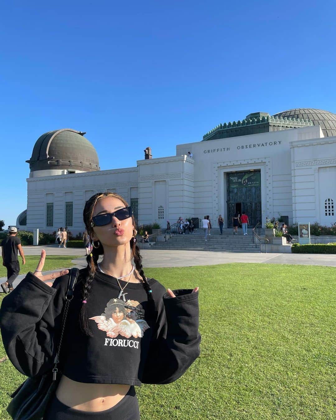 葉月蓮さんのインスタグラム写真 - (葉月蓮Instagram)「🔭✩.*˚🌙*.｡☀️☆。.:＊・゜ 💃🕺🕺🕺 #griffithobservatory #lalaland #losangeles #fiorucci #グリフィス天文台 #海外旅行 #ララランド」10月30日 22時08分 - hazuki_ren_