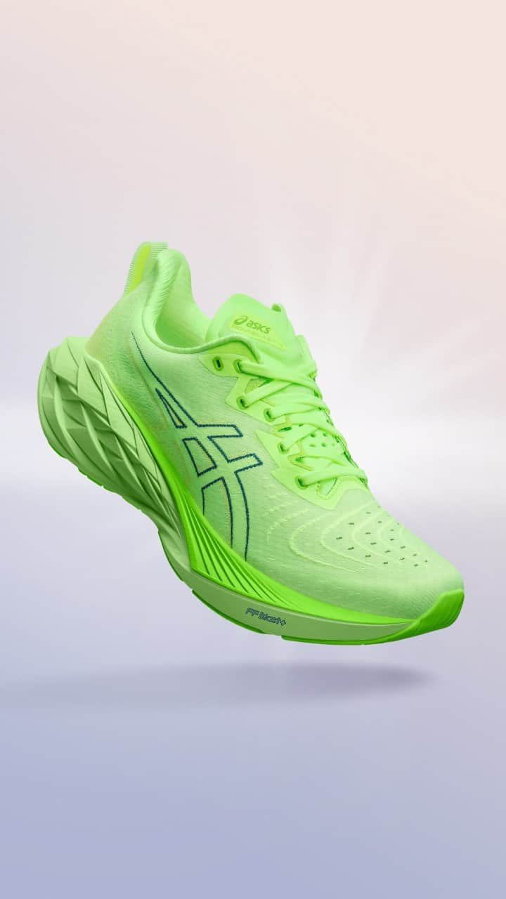ASICS Americaのインスタグラム：「Meet the new NOVABLAST™ 4 shoe - add bounce to every step and move your mind with ASICS.  The NOVABLAST™ 4 sneaker is available for an early limited release this weekend only at the New York City Marathon expo in partnership with @fleetfeetsports.  The shoe will be available December 1 globally. 🚀」