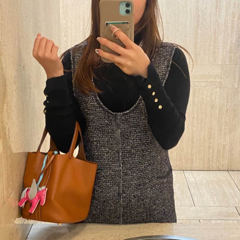 LINAのインスタグラム：「マキシムのピアノコンサートへ　@shein_japan  で買ったワンピースを着て👗 イケメンでピアノひけるって、いいよね🤤 SHEIN Frenchy ダブルポケット ノースリーブ シャツ無し セータードレス SKU: sz2310056282677814 JP-XXL (L) 158センチなんだけど、ゆったりときたかったからLサイズにしたよ フォロワー専用、クーポンコードはこちら💁‍♀️ お得なクーポンコード：MAKSIM 有効期限:11/30  割引率：0〜5999円 15%オフ， 6,000円以上20%オフ  #SHEIN #SHEINコーデ  #BeSHEINモデル #SHEINコーデ #SHEIN購入品 #秋コーデ  #購入品紹介 #pr」