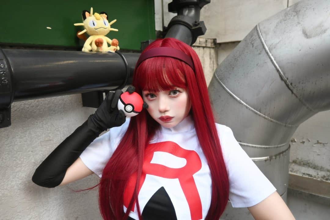 村田実果子のインスタグラム：「光があるところ、影ありっ！ 行くわよ！　#happyhalloween #pokemon #ロケット団」
