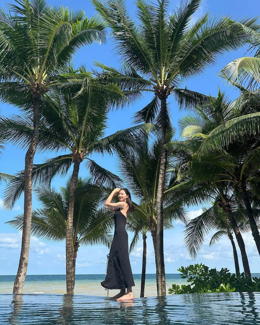 ピョ・イェジンさんのインスタグラム写真 - (ピョ・イェジンInstagram)「🌴🍸👗👙🩴💋🐠🏊🏻‍♂️🌞🥰」10月30日 22時24分 - yjiinp