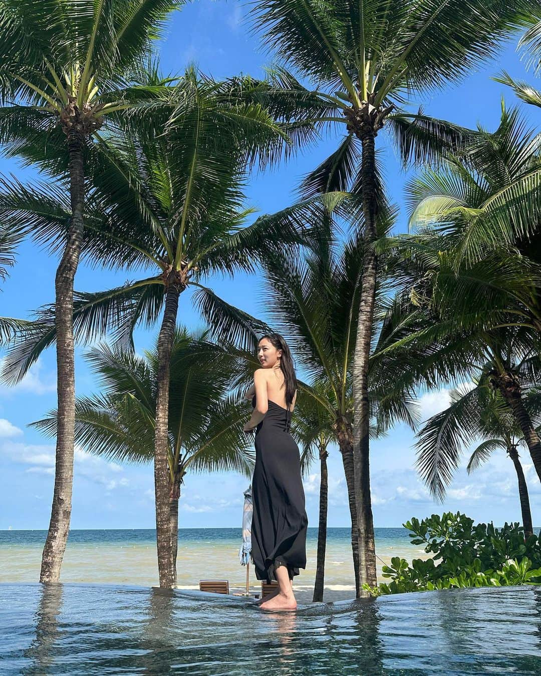 ピョ・イェジンさんのインスタグラム写真 - (ピョ・イェジンInstagram)「🌴🍸👗👙🩴💋🐠🏊🏻‍♂️🌞🥰」10月30日 22時24分 - yjiinp