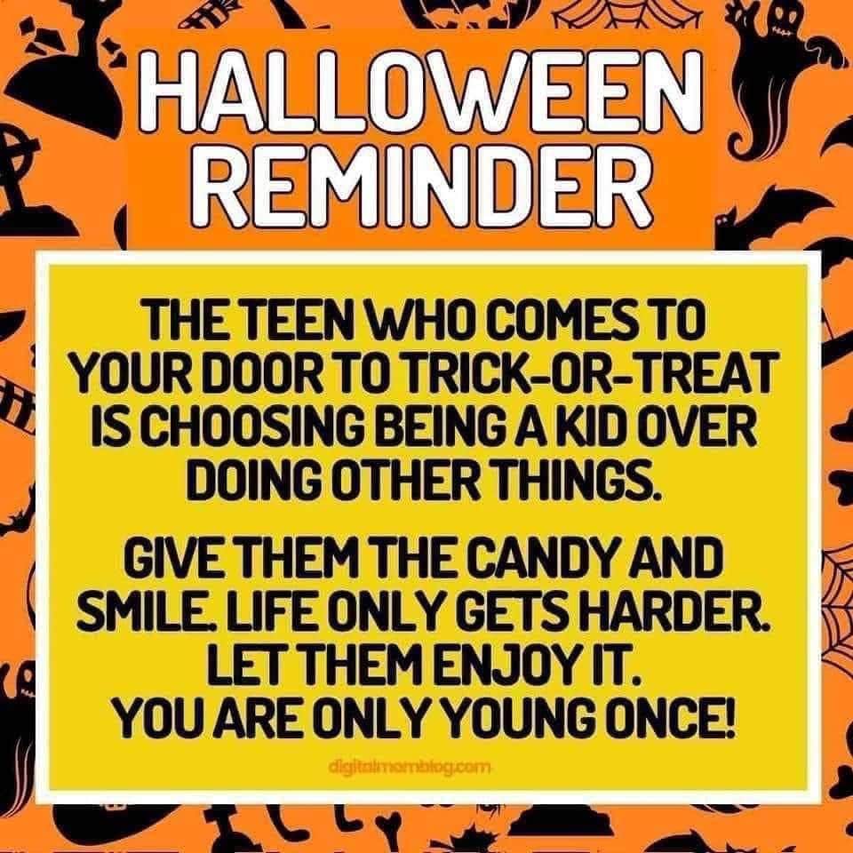 メリッサ・ジョーン・ハートのインスタグラム：「Also remember that some kids look older than they are, and some are emotionally younger than they seem.  Be kind to everyone this Halloween.  🎃」