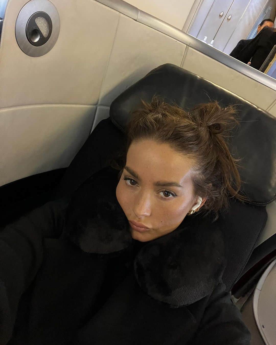 テイラー・ラシェのインスタグラム：「on my way」