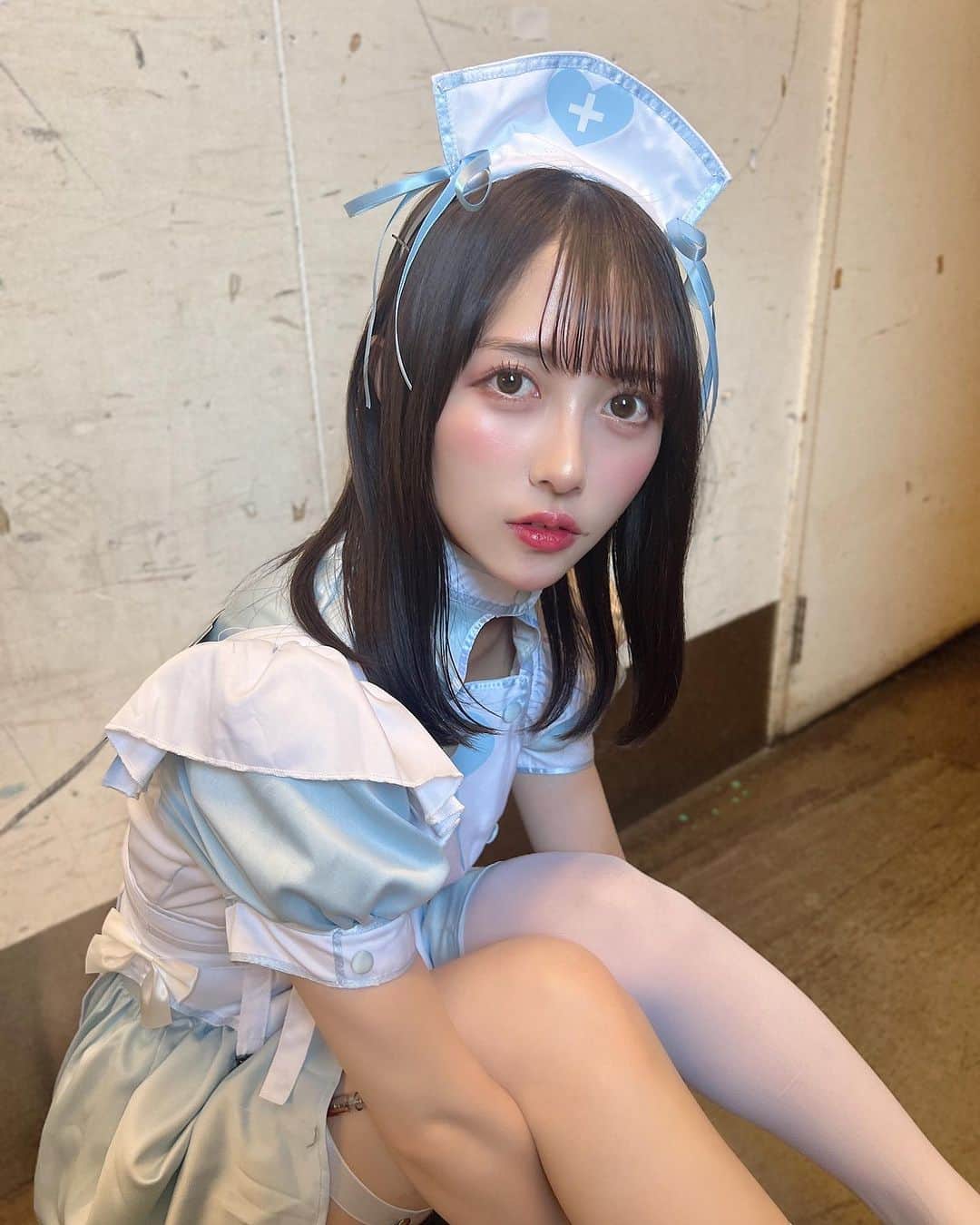 保科凜さんのインスタグラム写真 - (保科凜Instagram)「人生で初めてナース着た！恥ずかしかったーーー𖦹‎.𖦹‎💧 いっぱい載せちゃったけど最後まで見てね🤭💙  ・ ・   #idol  #jamscollection  #selfie  #like  #followme  #instagram   #halloween  #halloweencostume  #nurse   #アイドル #ジャムズ #保科凜 #ハロウィン #ハロウィンネイル  #ナース  #ナースコスプレ」10月30日 22時55分 - tottoko_lin