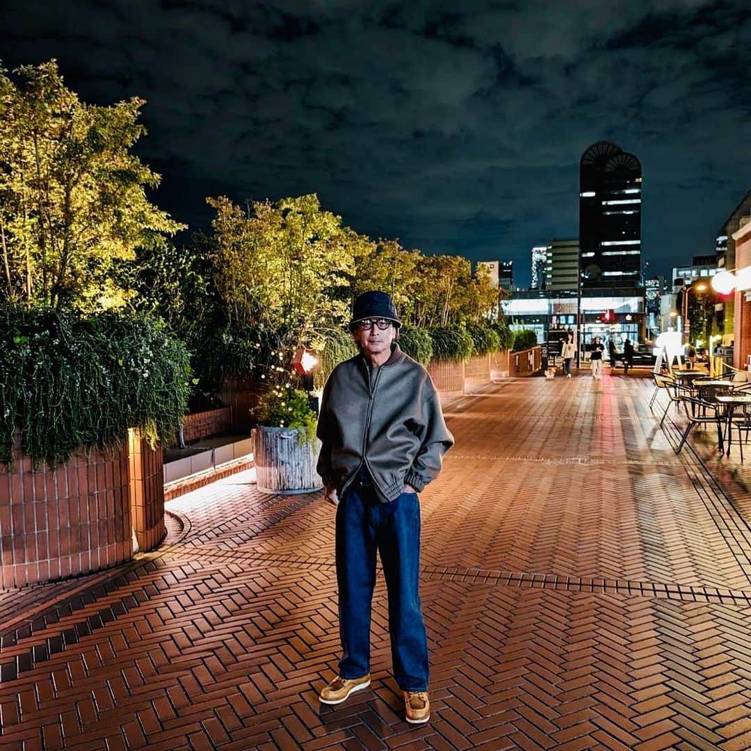 椎名桔平のインスタグラム：「#autumn  夜は肌寒いね。 風邪にご注意！^_^」