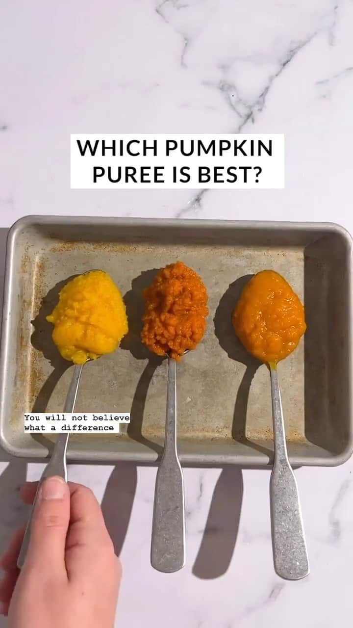 クリッシー・テイゲンのインスタグラム：「Bet you didn’t know you needed an in-depth pumpkin puree review in your life. Enjoy this delight from @handletheheat.」