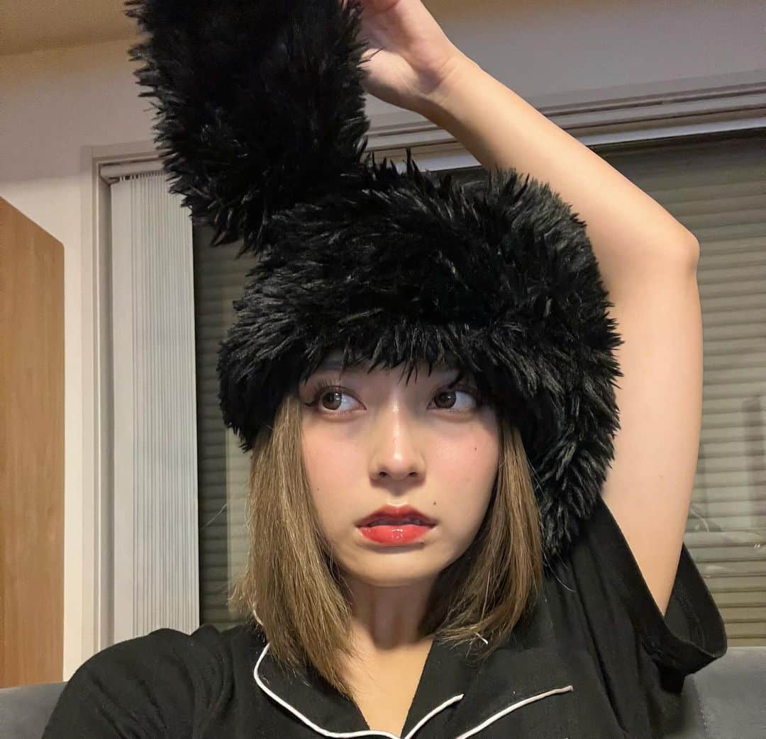 櫻井音乃のインスタグラム：「お久しぶりになっちゃった！ 引きこもりの音乃です。笑笑 ・ パジャマでハロウィン🎃👻 口のニキビ気になるー😭😭」