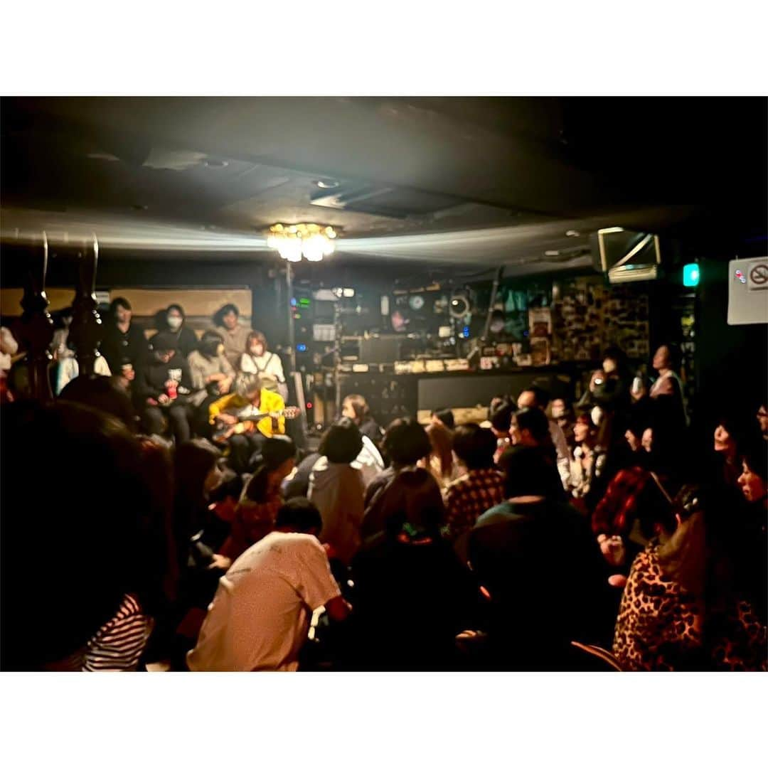 佐々木亮介さんのインスタグラム写真 - (佐々木亮介Instagram)「Singing Bar Look @takkyun_ncis  @tsubasashishido  @pelicanfanclub  Let's go T O H O K U」10月31日 0時21分 - ryosukesasakileo