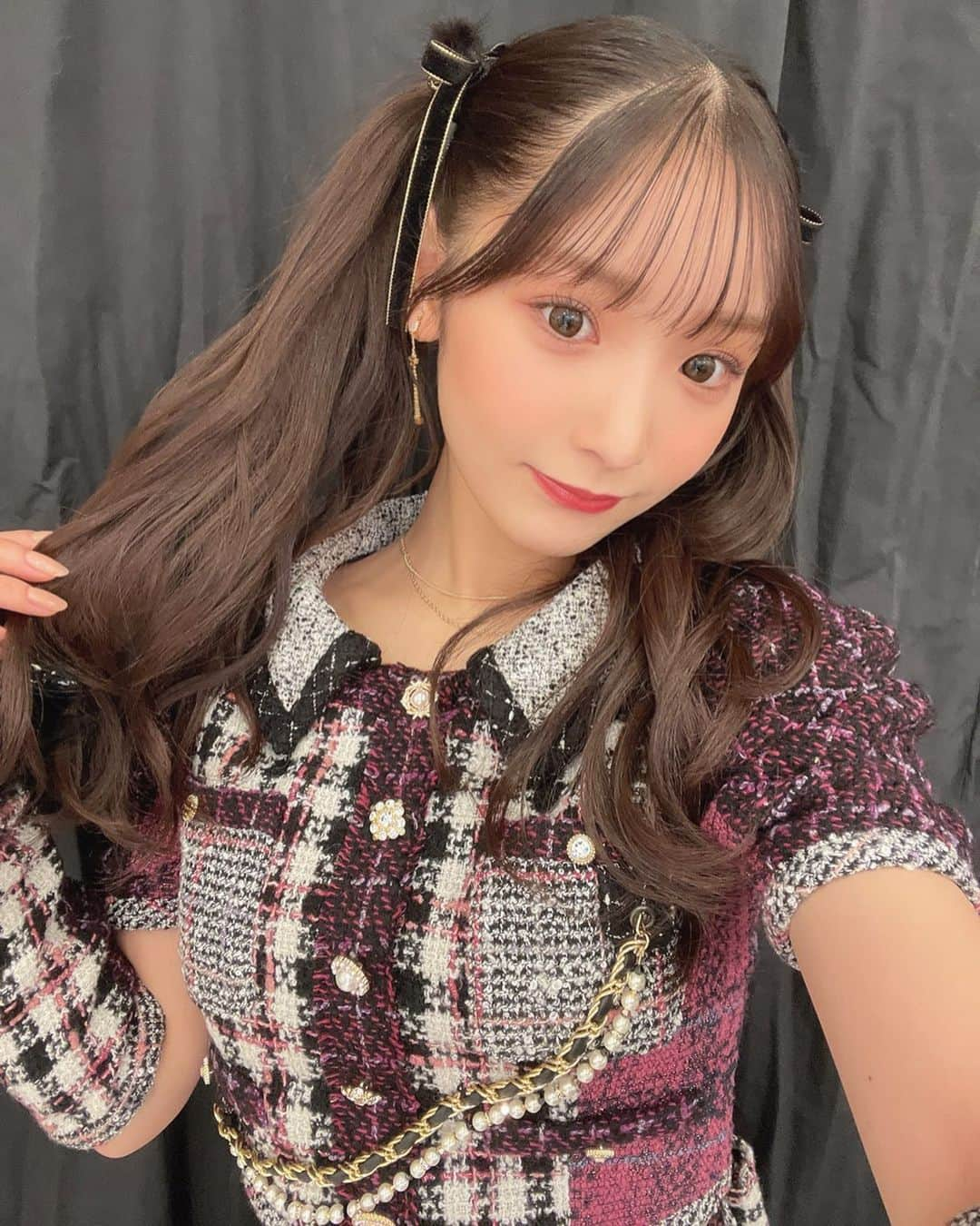 藤園麗のインスタグラム：「アイドル時代の写真でてきた🥹🥹 投稿させてくだちゃい🥹🥹🥹🥹🥹 . . . #アイドル #アイドル衣装 #アイドルヘア #アイドルグループ #アイドル前髪 #ツインテール #ツインテールアレンジ」