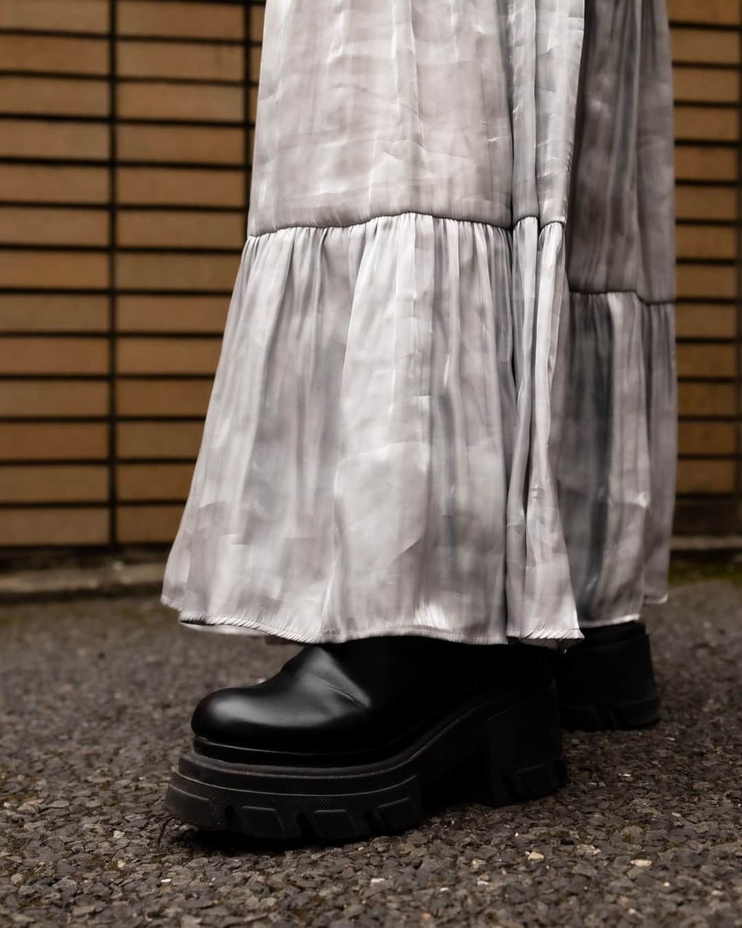 Fashionsnap.comさんのインスタグラム写真 - (Fashionsnap.comInstagram)「Name: 天野ユリヤ⁠ Age: 21⁠ Occupation: 学生⁠ ⁠ Tops #SORIN⁠ Skirt #FUMIETANAKA⁠ Bag #BALENCIAGA⁠ Shoes #STUDIOUS⁠ ⁠ Photo by @shogomorishita⁠ ⁠ #スナップ_fs #fashionsnap #fashionsnap_women」10月31日 10時00分 - fashionsnapcom