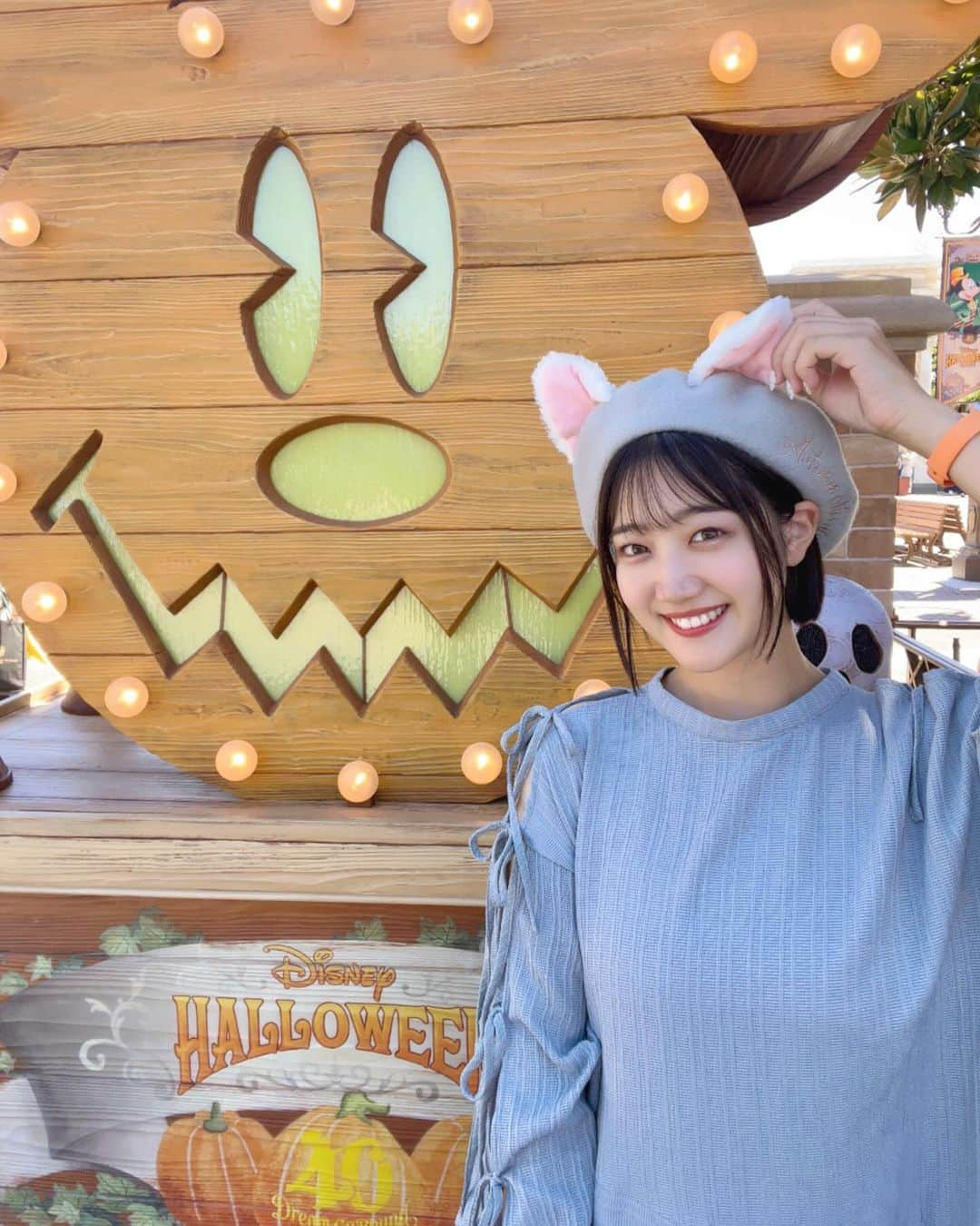 鈴木志歩のインスタグラム：「Happy Halloween🎃 . . . #halloween #tokyodisneysea  #tds #tokyodisneyresort #disney」