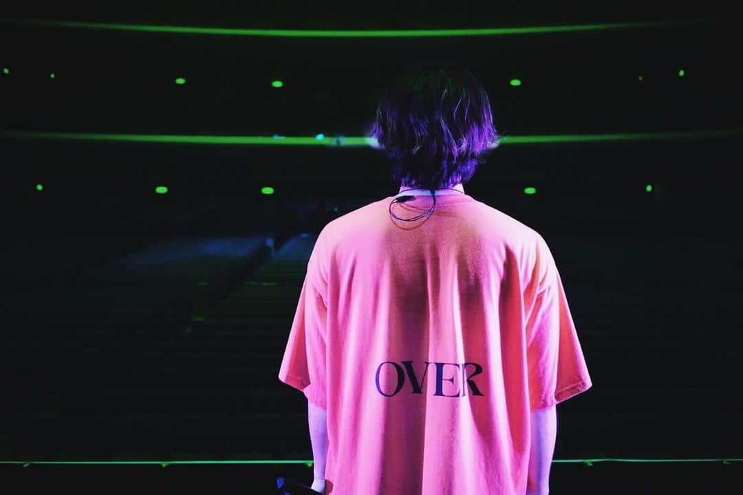 三浦大知のインスタグラム：「OVER TOUR 名古屋 ライブってやっぱり最高ですね みんなの"楽しい"が集まって大きな幸せになっていくような そんな素敵な時間でした 有難うございました☺️ 次は、岐阜！ 会場でお待ちしています🙌 #DAICHIMIURALIVETOUR2023 #OVER #名古屋」