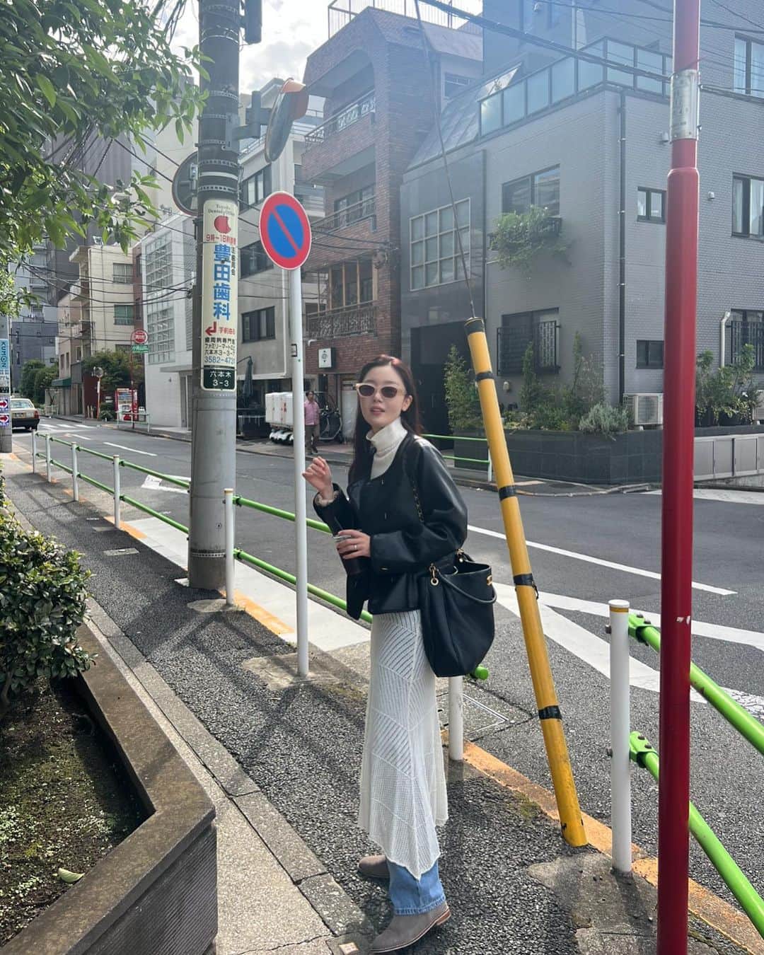 のインスタグラム：「이모저모😄🖤 #지난여행」