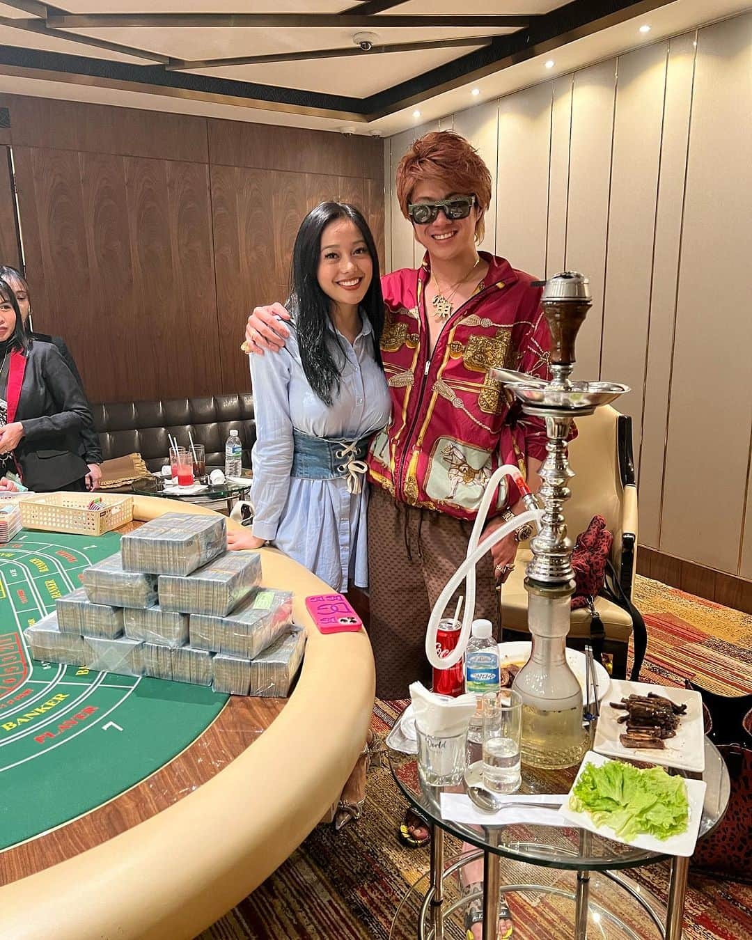 TOMOROさんのインスタグラム写真 - (TOMOROInstagram)「Casino is make money for me😎💰👍🔥✨  I'm with @avamendezofficial in Manila🇵🇭💕She is queen god of win cuz I've big won💰💰💰💰💰💰💰💰💰💰💰💰💰👍👍👍👍👍👍👍🔥🔥🔥🔥🔥✨✨✨✨✨✨✨  #makemoney #casino #カジノ #博徒 #シーシャ王子」10月31日 2時41分 - tomoro_king6666