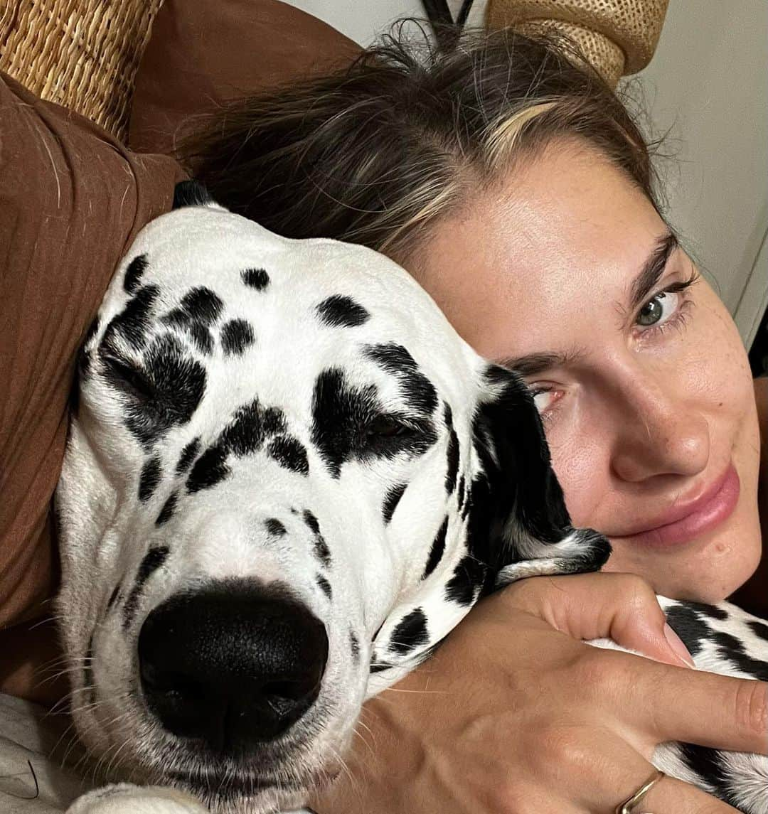 Monica Aksamitさんのインスタグラム写真 - (Monica AksamitInstagram)「if you needed a girl obsessed with her dogs on your feed, here it is   #dalmatian #dalmatiannation #dogmom #dalmatynczyk」10月31日 2時43分 - monicaaksamit