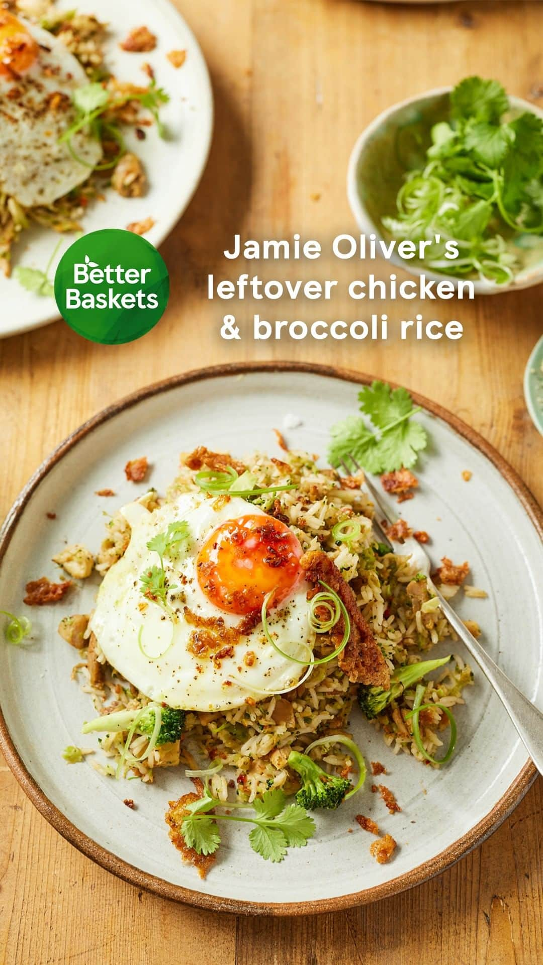 Tesco Food Officialのインスタグラム：「Looking for ways to use the last of Sunday’s roast chicken? @JamieOliver heroes basmati rice to show you how to make the most of your roast in his tasty Leftover chicken & broccoli fried rice. Super-quick and super-easy, this will soon be your Monday night go-to. Head to the link in bio for more Better Baskets tips – helping you make better choices with the food you buy and the meals you make. #TescoandJamie」