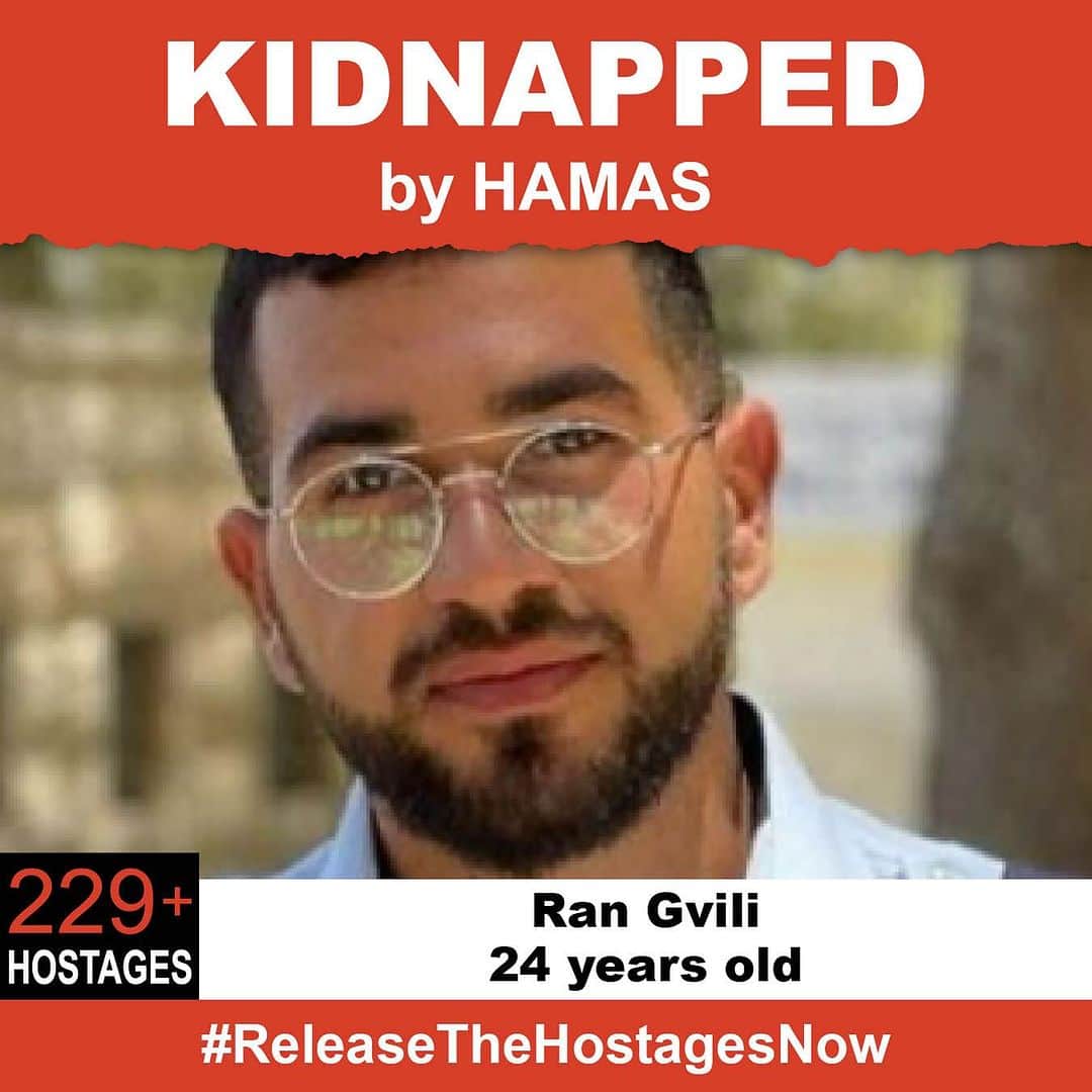 アダム・シャピロのインスタグラム：「On October 7th, Ran Gvili was stolen from his family when Hamas terrorists invaded Israel. Ran Gvili is one of over 229+ hostages being held captive in Gaza in unknown conditions for over three weeks. He should be home with his family. Release Ran now!  #ReleaseTheHostagesNow #NoHostageLeftBehind   To see photos of all of the hostages and to share a poster yourself, please visit @kidnappedfromisrael」