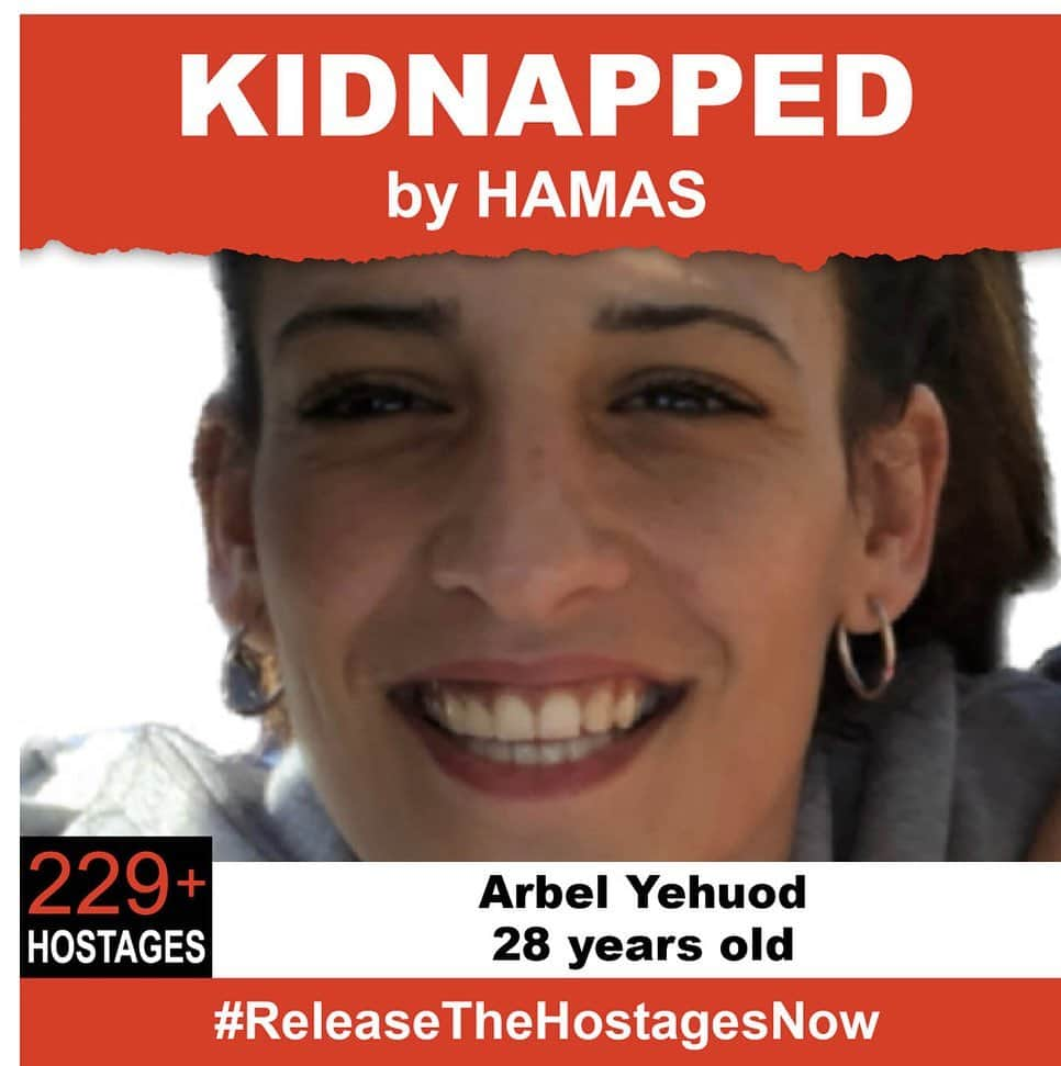 アロナ・タルのインスタグラム：「Arbel was kidnapped by Hamas terrorists that invaded Israel on October 7th. She is one of over 229 hostages being held captive in Gaza in unknown conditions for over three weeks.  She needs to be safely released!  Release Arbel now! #ReleaseTheHostagesNow #NoHostageLeftBehind  To see photos of all of the hostages and to share a poster yourself, please visit @kidnappedfromisrael」