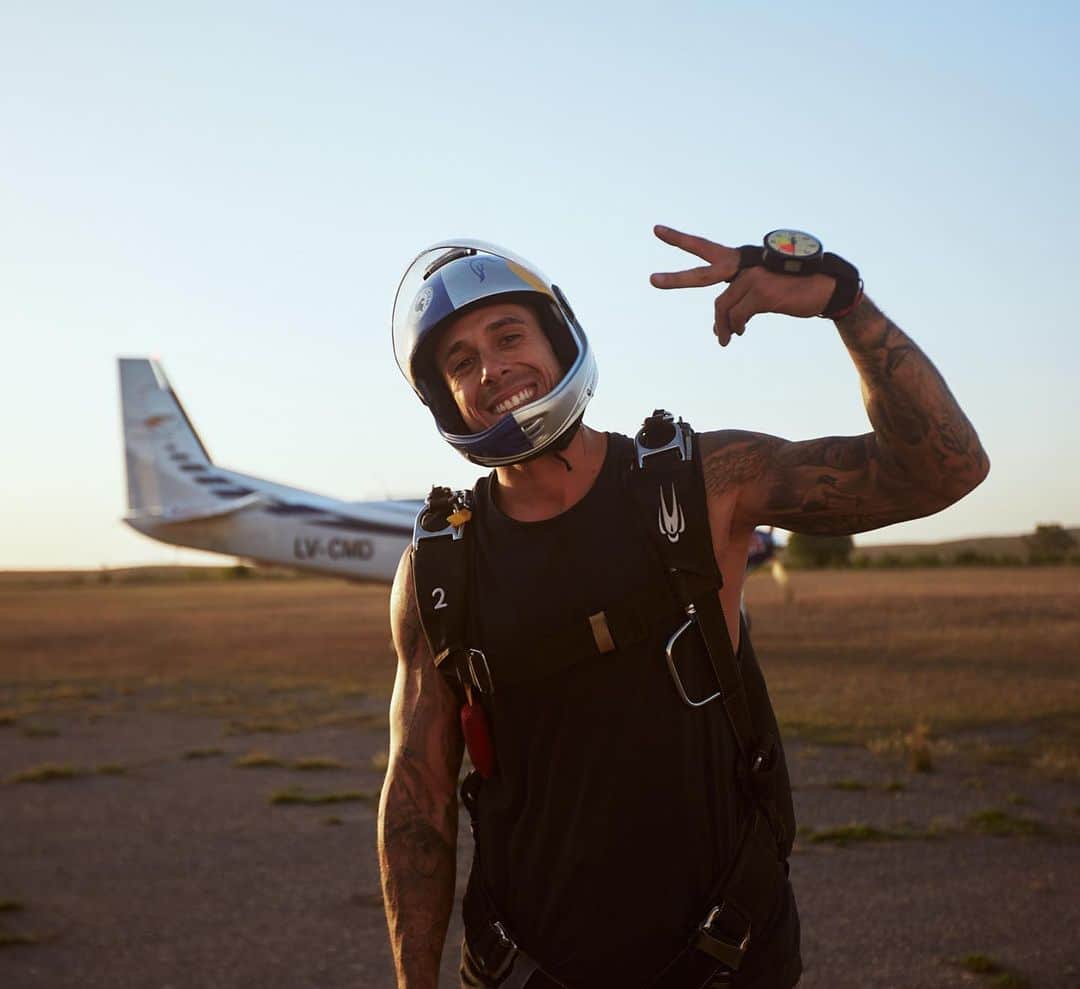 Hugo Garciaのインスタグラム：「Un sueño estar acá con la fam!❤️‍🔥 @redbullperu @redbullarg」