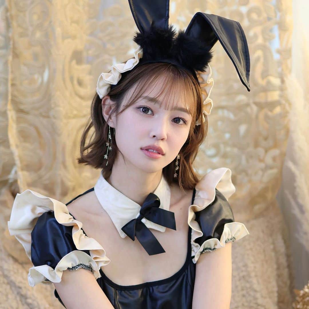 橘香恋のインスタグラム：「ハッピーハロウィン❤︎  #ハロウィン #コスプレ #バニー」