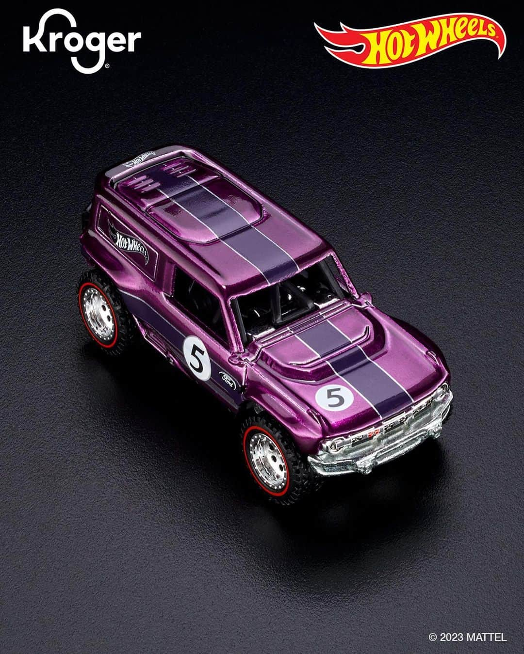 Hot Wheelsさんのインスタグラム写真 - (Hot WheelsInstagram)「We think it’s time for an off-road rugged adventure. 🏔 Get your hands on this Ford Bronco R when you buy $20 of die-casts at Kroger. #HotWheels」10月31日 5時01分 - hotwheelsofficial