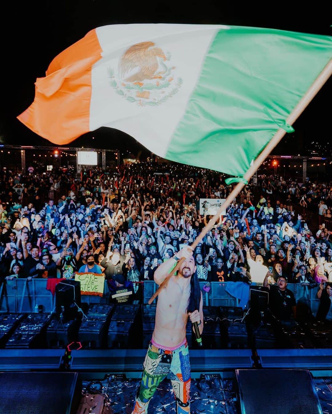 スティーヴ・アオキさんのインスタグラム写真 - (スティーヴ・アオキInstagram)「Viva Mexico Cabrones!!!!!!! Te Amo Tijuana! I love u Mexico so much! 🇲🇽🇲🇽🇲🇽🇲🇽🇲🇽🇲🇽🇲🇽🇲🇽🇲🇽🇲🇽🇲🇽🇲🇽🇲🇽🇲🇽🇲🇽🇲🇽🇲🇽🇲🇽🇲🇽🇲🇽🇲🇽🇲🇽🇲🇽🇲🇽🇲🇽」10月31日 5時03分 - steveaoki