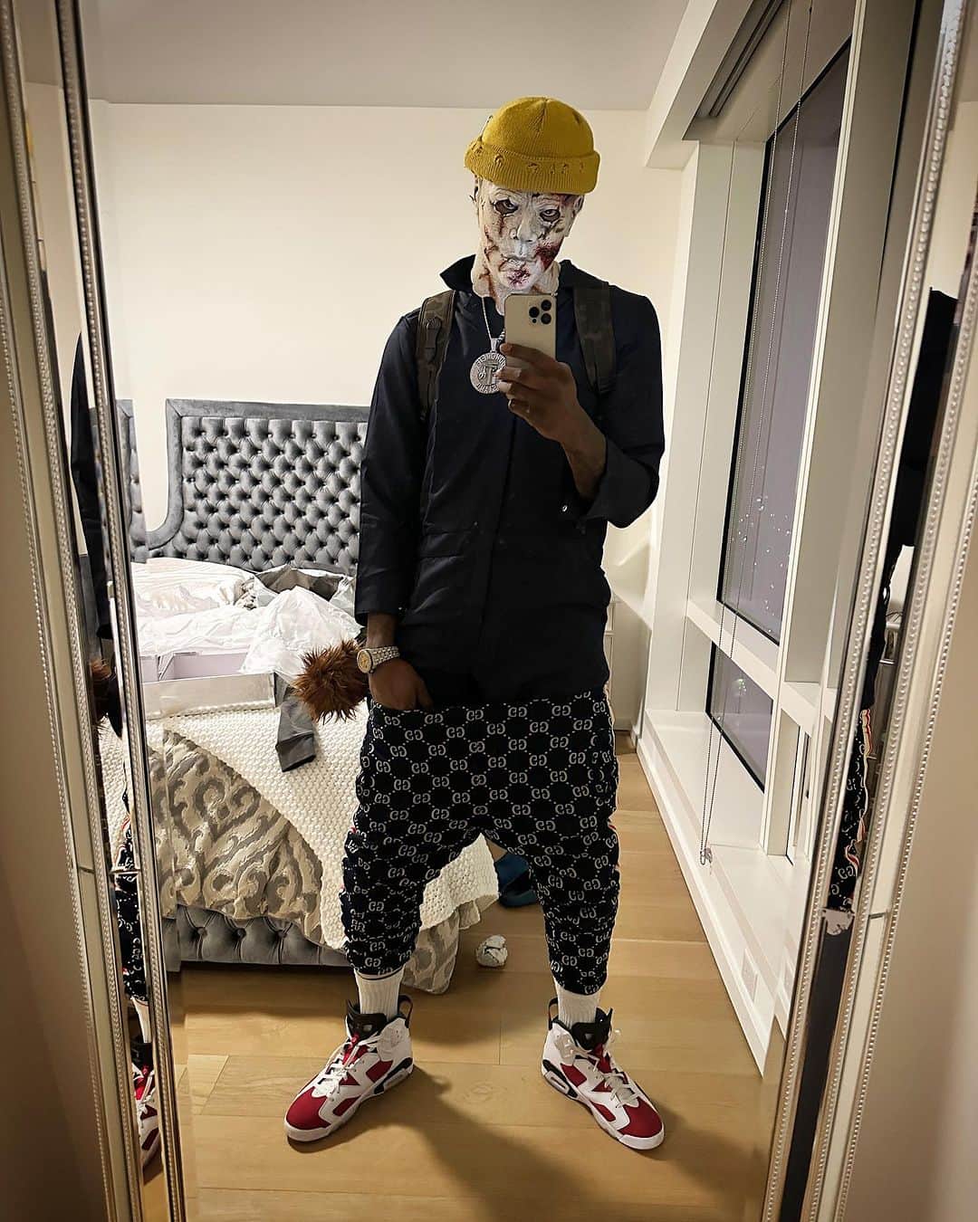イマン・シャンパートさんのインスタグラム写真 - (イマン・シャンパートInstagram)「Mikey Meyers for 400.  I was one vote from wearing the pants wit the fit…Happy Halloweekend!   #sinnergang #asinnerspeace First pic 📸 by: @beastwilliams_」10月31日 6時09分 - imanshumpert