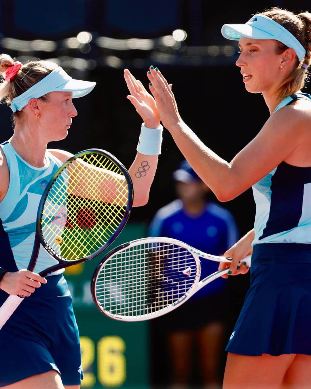 WTA（女子テニス協会）のインスタグラム：「Cruise control 🚗  Storm Hunter & Elise Mertens take 1️⃣1️⃣ of the last 13 games to defeat Aoyama/Shibahara 6-4, 6-2 in the Maya Ka'an Group.  #WTAFinals」