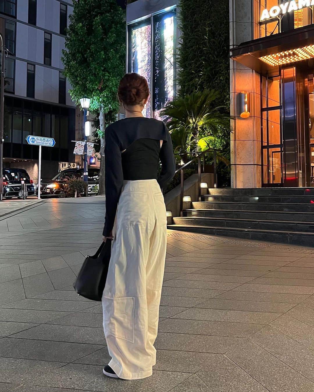 島居玲子のインスタグラム：「いつかの私服たちです🍂」