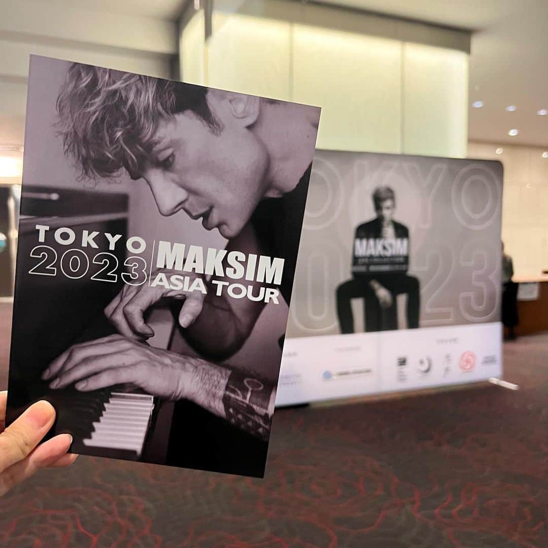 野本愛さんのインスタグラム写真 - (野本愛Instagram)「東京芸術劇場で開催された 世界的に有名なイケメンピアニスト マキシムさんのピアノコンサートに行ってきたよ🥰✨  演奏が素晴らしくて 本当に感動した✨✨✨  あんなに細やかで情熱的なピアノ 初めて聴いた❣️❣️  10年ぶりの日本公演本当行けたよかった🥰🩷  コンサートに @shein_japan のワンピ着たよー😃  着用ワンピの商品番号SW2208084145374267 着用サイズ xs 身長👸160cm  売り切れてたけど、簡単に類似商品を 見つけられるよ❣️  クーポンコードはこちら💁‍♀️ お得なクーポンコード：MAKSIM 有効期限:11/30  割引率：0〜5999円 15%オフ✨ 6,000円以上20%オフ✨  @sheinofficial   #pr  #SHEIN #SHEINコーデ  #BeSHEINモデル #SHEINコーデ #shein購入品 #秋コーデ  #購入品紹介 #東京芸術劇場 #マキシム #ピアニスト #クロアチア #芸術鑑賞 #来日公演 #芸術の秋」10月31日 9時09分 - himemode