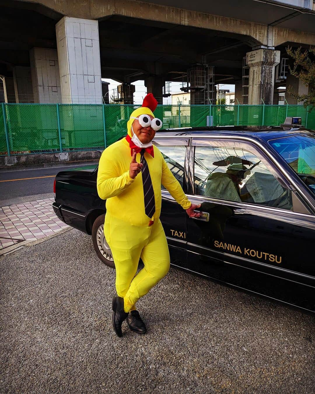 三和交通のインスタグラム：「HappyHalloween Taxi 今日も各営業所で運行中！  #ハロウィン #ハロウィンコスプレ #ハロウィンタクシー #三和交通 #三和交通グループ」