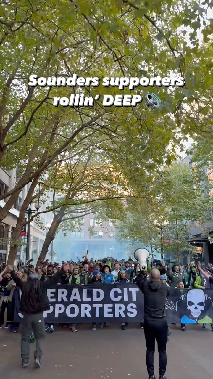 Major League Soccerのインスタグラム：「Making sure everyone hears them. 🗣️  @audi MLS Cup Playoffs」