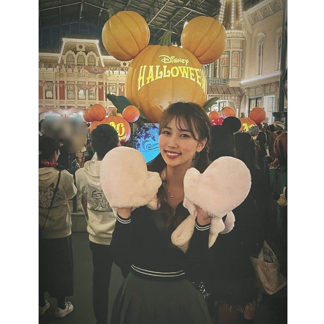 麻倉しずくのインスタグラム：「🎃👻  Happy Halloween🧡🖤  #Disney #halloween」