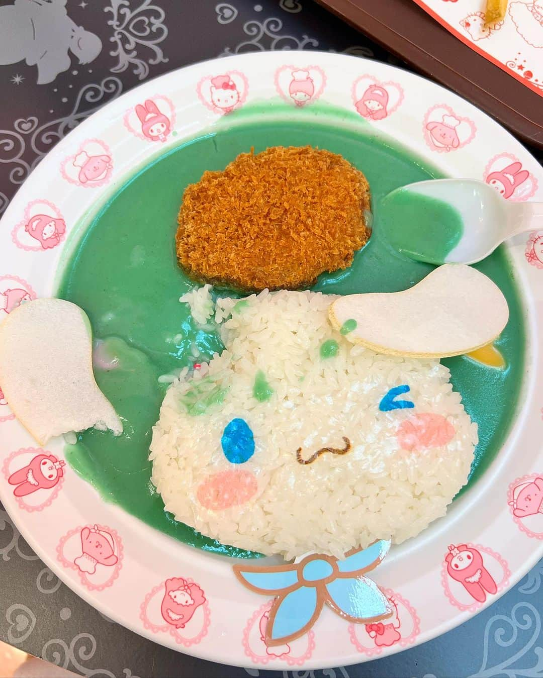 加藤美南さんのインスタグラム写真 - (加藤美南Instagram)「Sanrio Puroland 🩵🤍🩵🤍 大好きなシナモンでハロウィンしてきた👻🎃 いつまで経ってもしなもろーるが好き！！！  @purolandjp  #sanrio #sanriopuroland #サンリオピューロランド #サンリオ#シナモロール」10月31日 19時31分 - minamikato_0115