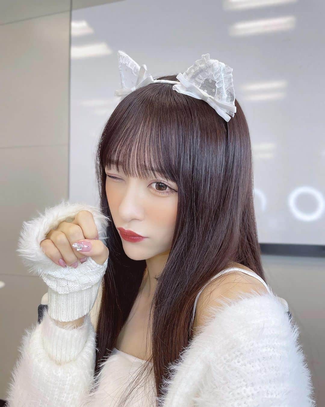 音嶋莉沙さんのインスタグラム写真 - (音嶋莉沙Instagram)「🤍🖤 𝗛𝗔𝗣𝗣𝗬 𝗛𝗔𝗟𝗟𝗢𝗪𝗘𝗘𝗡 🎃👻 白猫ちゃんに…🐈⸒⸒⸒⸒   #shein」10月31日 19時32分 - otoshima_risa