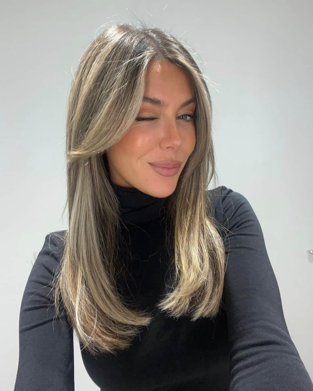 Bianca Ingrossoさんのインスタグラム写真 - (Bianca IngrossoInstagram)「Thank god for my hair queen @sofiatrotz」10月31日 19時32分 - biancaingrosso