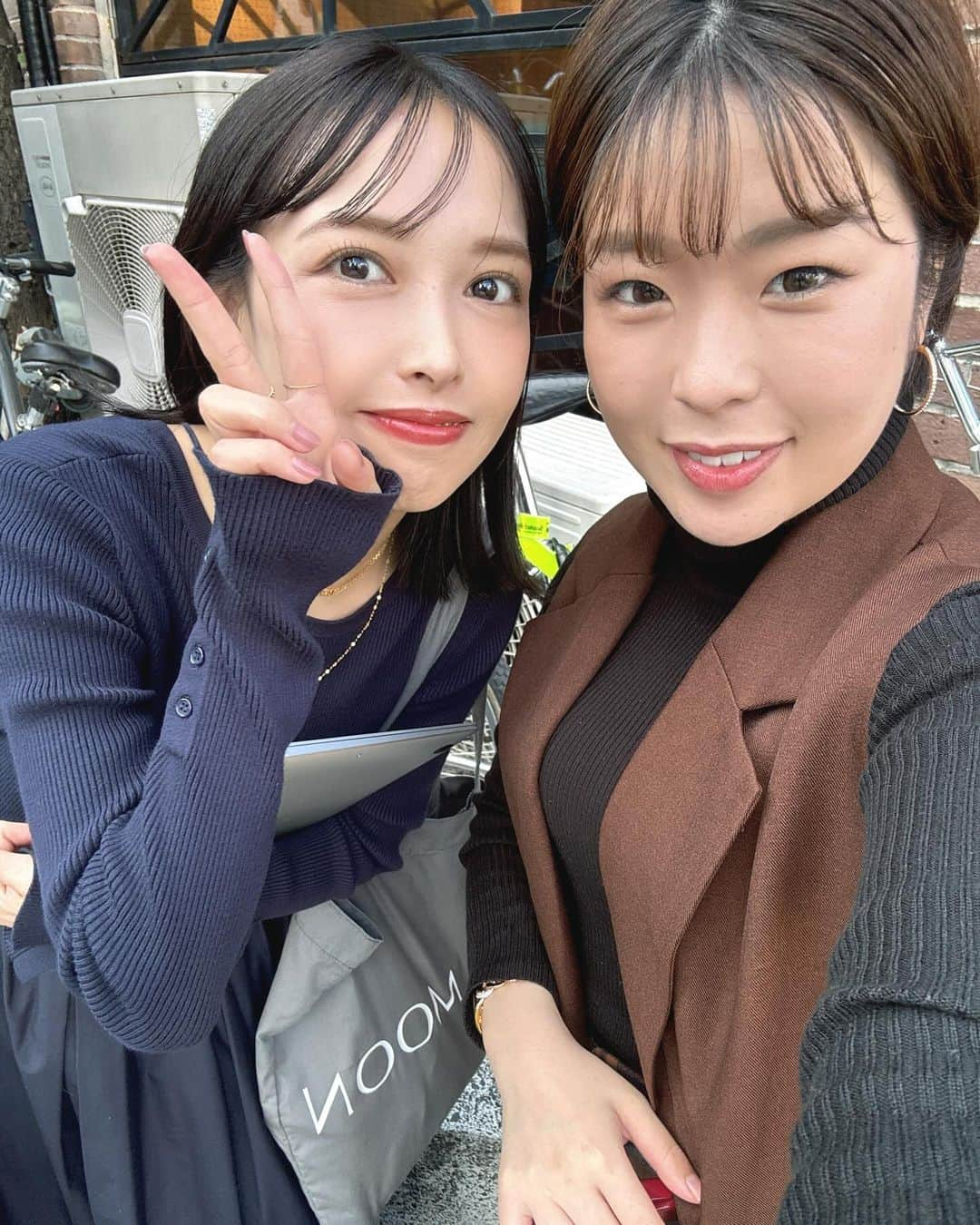 山内遥さんのインスタグラム写真 - (山内遥Instagram)「.  大好きな大好きな麻弥が東京に🗼✨ ちらっとお仕事現場まで遊びに来てくれた！♡  ひゃん、、愛だったわ、、らぶ🫶🏻 サクッとランチも出来てパワーチャージした🍃 .」10月31日 19時40分 - haruka__yamauchi